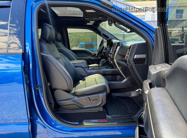 1FTFW1RG6JFD78398 2018 FORD F150 Blue Widok z przodu