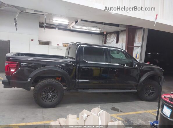 1FTFW1RGXRFB69581 2024 FORD F150 Черный Вид задней части салона