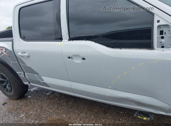 1FTFW1RJ6PFA98534 2023 FORD F150 Gray Vista interior trasera