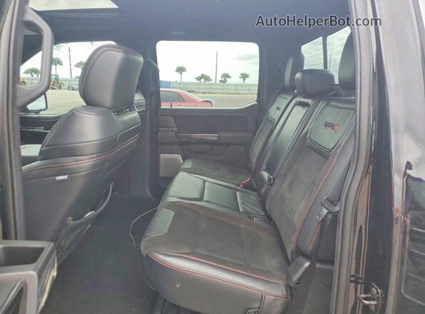 1FTFW1RJ6RFC03687 2024 FORD F150 Gray Vista de los asientos traseros