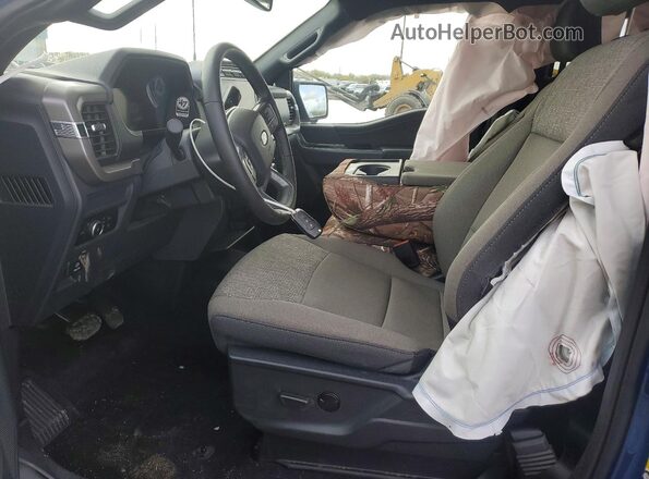 1FTFW3L53RKF44172 2024 FORD F150 Blue Widok wnętrza z przodu
