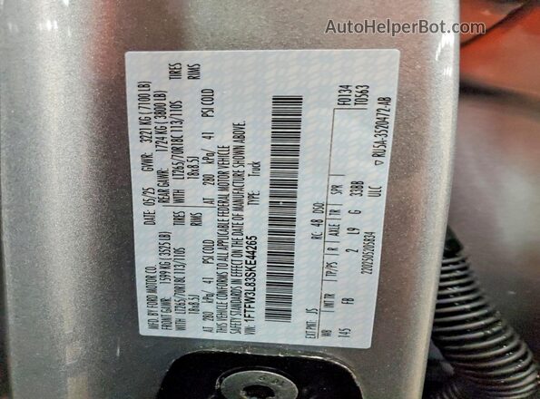 1FTFW3L83SKE44265 2025 FORD F150 Silver Vista del compartimento del motor