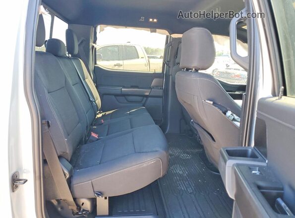 1FTFW3LD1RFB38374 2024 FORD F150 Gray Widok tylnych siedzeń