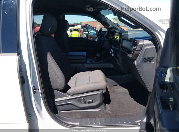 1FTFW3LD4RFB78996 2024 FORD F150 Gray Vista interior delantera
