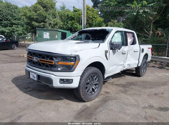 1FTFW4L59RFC06046 2024 FORD F150 Silver Vista tres cuartos delantera izquierda