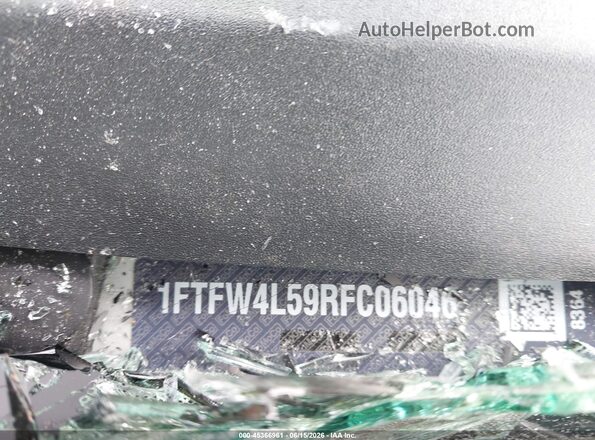 1FTFW4L59RFC06046 2024 FORD F150 Silver Vista del compartimento del motor