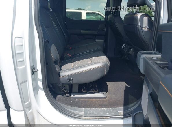 1FTFW4L5XSFB72477 2025 FORD F150 Gray Widok naklejki z numerem VIN