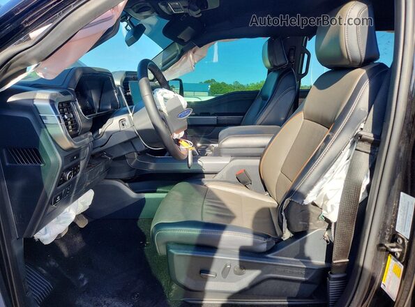 1FTFW5L53SFA82450 2025 FORD F150 Черный Вид салона спереди