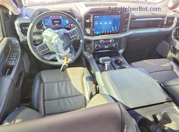 1FTFW5L53SFA82450 2025 FORD F150 Черный Вид панели приборов