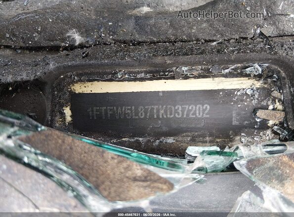 1FTFW5L87TKD37202 2026 FORD F150 White Widok komory silnika
