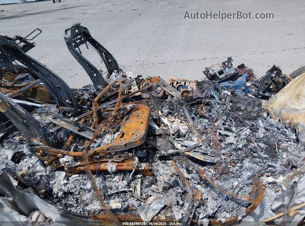 1FTFW6L88SFC64077 2025 FORD F150 Белый Вид салона спереди