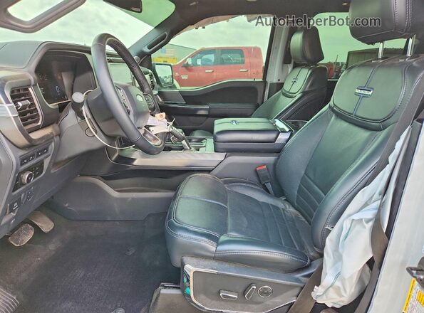1FTFW7L83RFA84490 2024 FORD F150 Gray Vista interior delantera