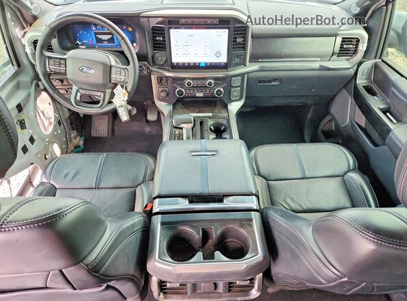 1FTFW7L83RFA84490 2024 FORD F150 Gray Vista del salpicadero
