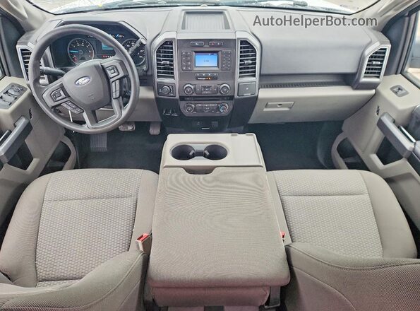1FTFX1E5XJKC23653 2018 FORD F150 Белый Вид панели приборов