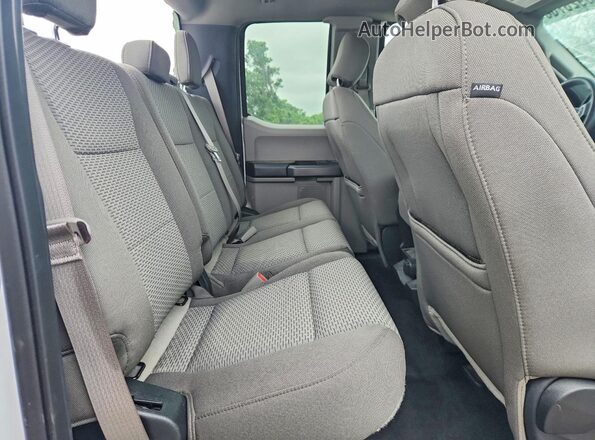 1FTFX1E5XJKC23653 2018 FORD F150 Белый Вид задних сидений