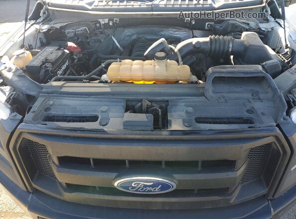 1FTFX1EF2GFD21392 2016 FORD F150 White Widok wnętrza z tyłu