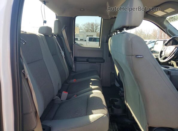 1FTFX1EF3GFC16036 2016 FORD F150 White Հետևի նստատեղերի տեսք