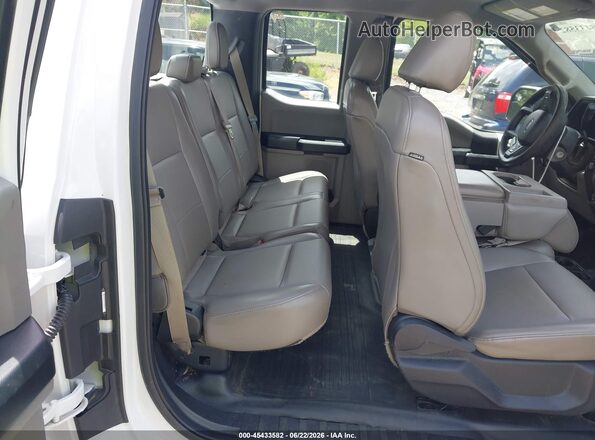 1FTFX1EG2HFB35118 2017 FORD F150 White VIN sticker view