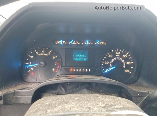 1FTMF1C80HKD38585 2017 FORD F150 White Widok zestawu wskaźników