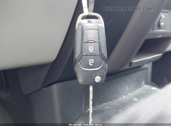 1FTMF1C82GKF34591 2016 FORD F150 Green Вид панелі приладів