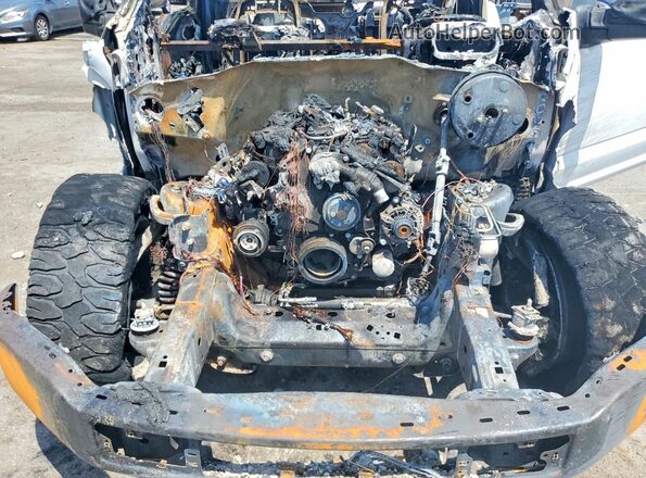 1FTMF1CB1KKF30617 2019 FORD F150 Burn Widok wnętrza z tyłu