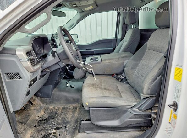 1FTMF1CB2NKE11317 2022 FORD F150 White 