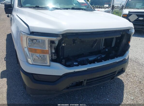 1FTMF1CB3NKE05493 2022 FORD F150 White Widok z przodu