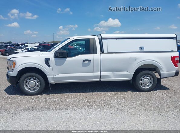 1FTMF1CB3NKE05493 2022 FORD F150 White 