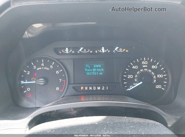 1FTMF1CB4JKF29833 2018 FORD F150 White Vista de los asientos traseros