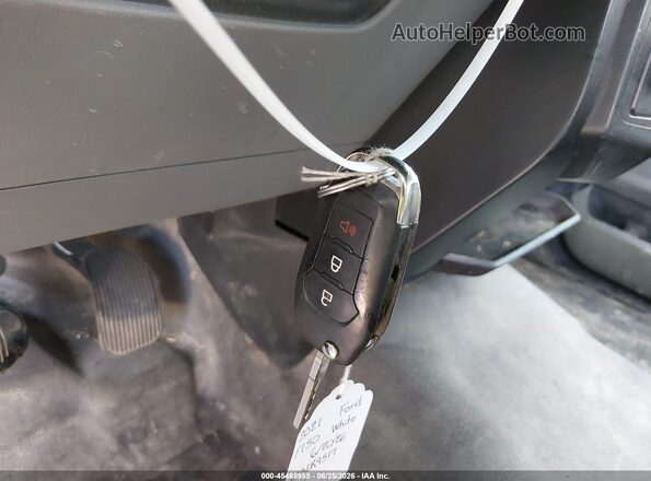 1FTMF1CB7MKD72464 2021 FORD F150 White Vista del salpicadero