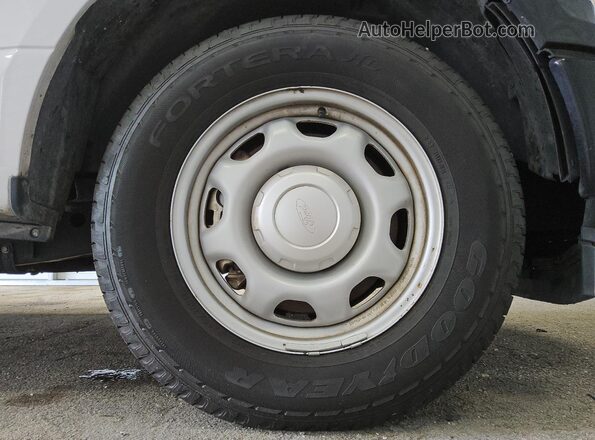 1FTMF1CB8KKE10622 2019 FORD F150 White 