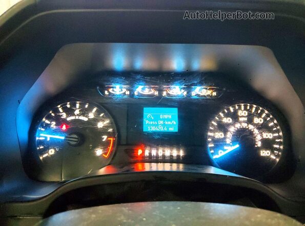 1FTMF1CBXJFB55236 2018 FORD F150 White Вид щитка приладів