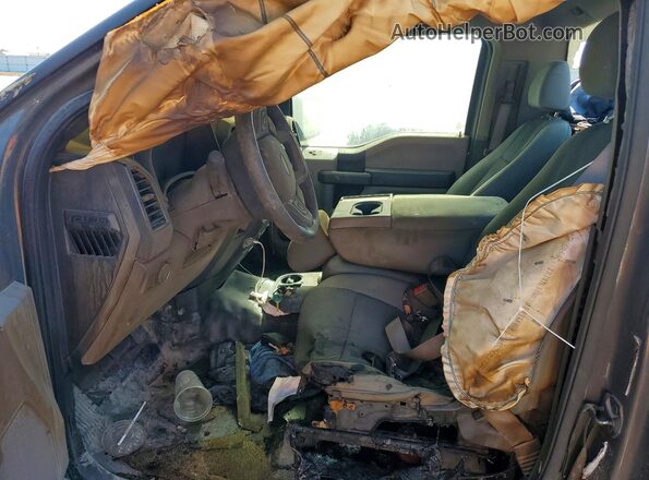 1FTMF1CBXJFC88871 2018 FORD F150 Burn Widok wnętrza z przodu