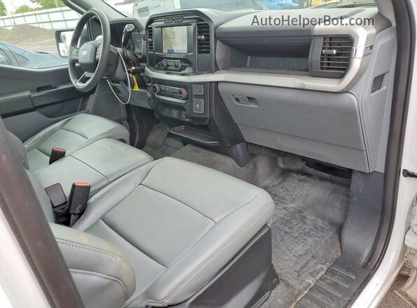 1FTMF1CP2PKF77349 2023 FORD F150 White 