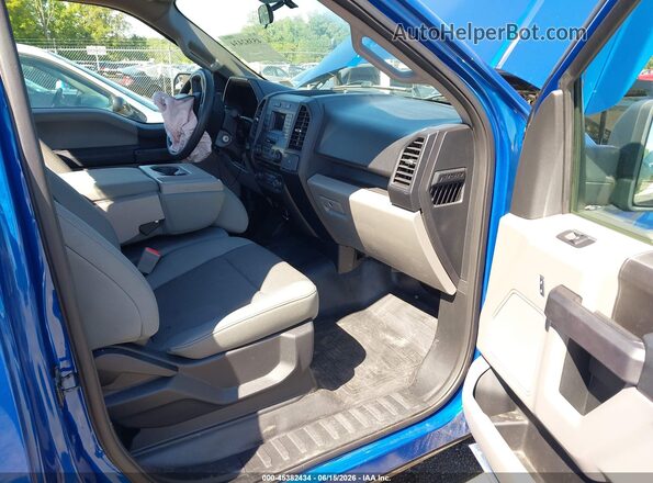 1FTMF1CP9JKC77881 2018 FORD F150 Blue Front interior view