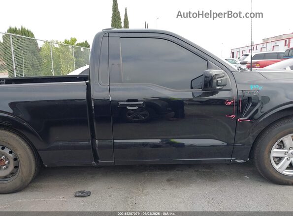 1FTMF1K56RKF44566 2024 FORD F150 Black Панорамний вид салону 360°
