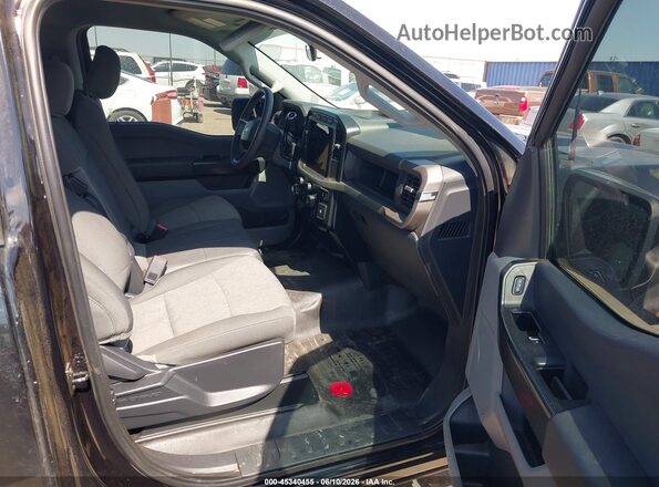 1FTMF1L52RKD71286 2024 FORD F150 Black Vista interior delantera