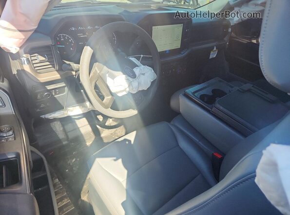 1FTMF1L52TKD17882 2026 FORD F150 Gray Widok deski rozdzielczej