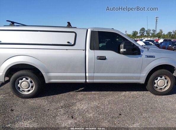 1FTNF1C52JKC57880 2018 FORD F150 Gray Vista interior trasera