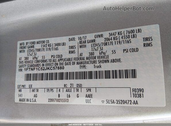 1FTNF1C52JKC57880 2018 FORD F150 Gray Vista del compartimento del motor