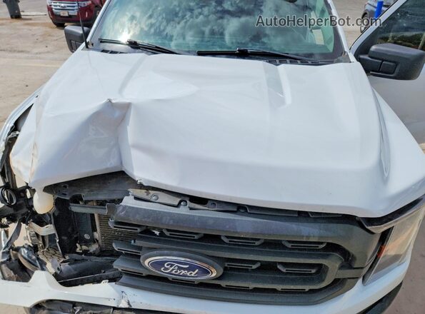 1FTNF1C83PKE58710 2023 FORD F150 White Vista interior trasera