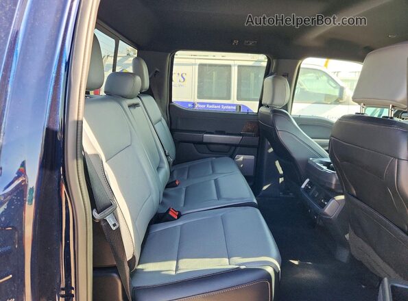 1FTVW1ELXPWG25560 2023 FORD F150 Blue Vista de los asientos traseros
