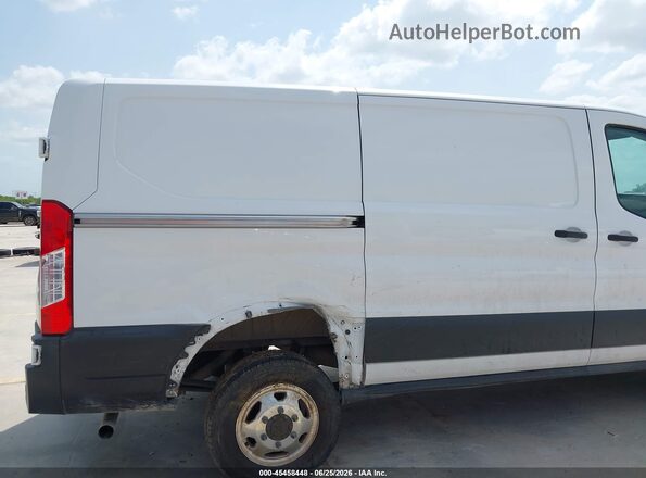 1FTYE1Y84LKB39237 2020 FORD TRANSIT-150 Белый Вид спереди