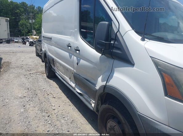 1FTYR2CM7HKB20140 2017 FORD TRANSIT-250 White Front view