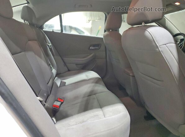 1G11B5SA7GF133789 2016 CHEVROLET MALIBU White Rear seats view