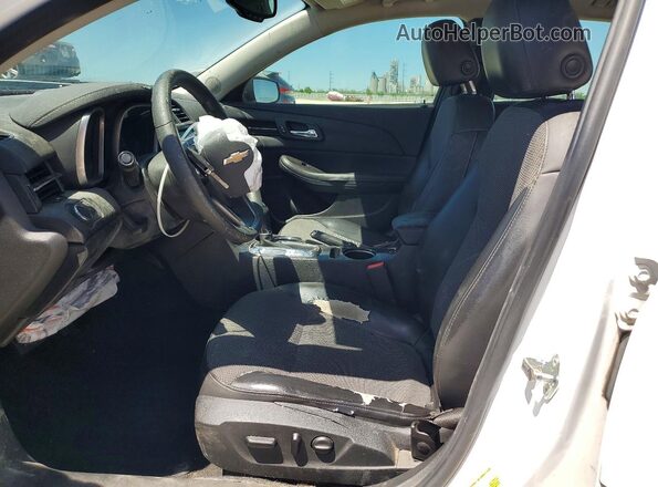 1G11C5SA8GF106372 2016 CHEVROLET MALIBU White Front interior view