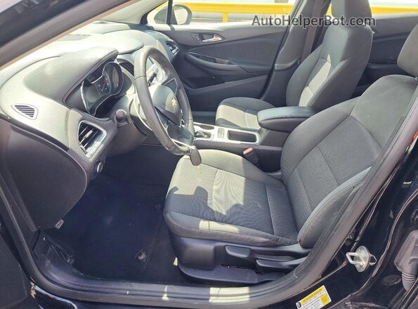 1G1BC5SM3H7119976 2017 CHEVROLET CRUZE Black Widok wnętrza z przodu
