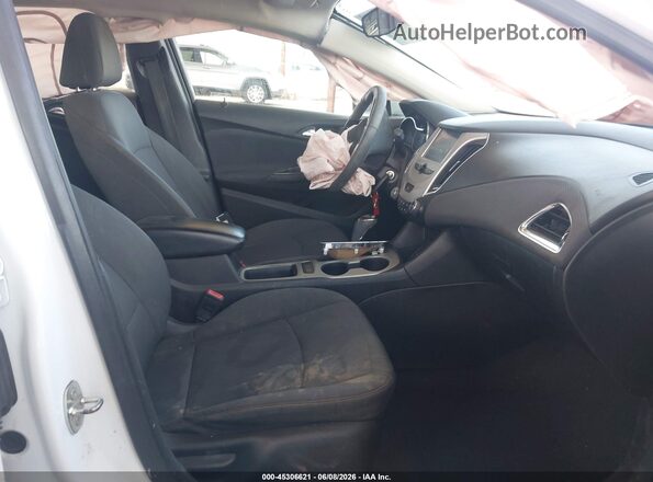 1G1BC5SM3J7237063 2018 CHEVROLET CRUZE White Սալոնի դիմացի տեսք