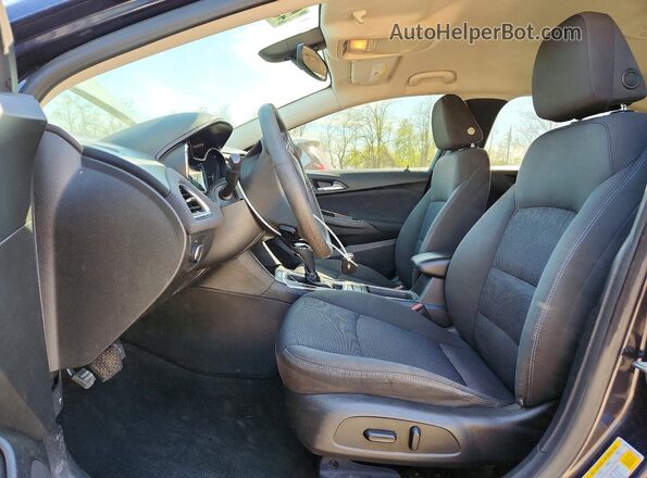 1G1BE5SM2G7247991 2016 CHEVROLET CRUZE Черный Вид салона спереди