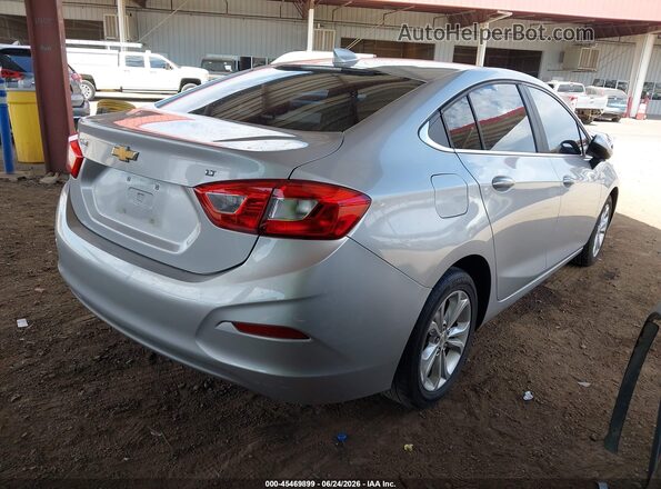 1G1BE5SM4K7115632 2019 CHEVROLET CRUZE Серебряный Задняя правая четверть